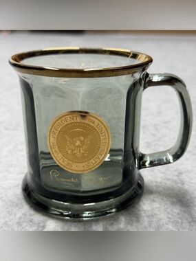 Ronald Reagan Vintage Coffee Mug Glass Gold Presidential Seal Gold Rim Cup